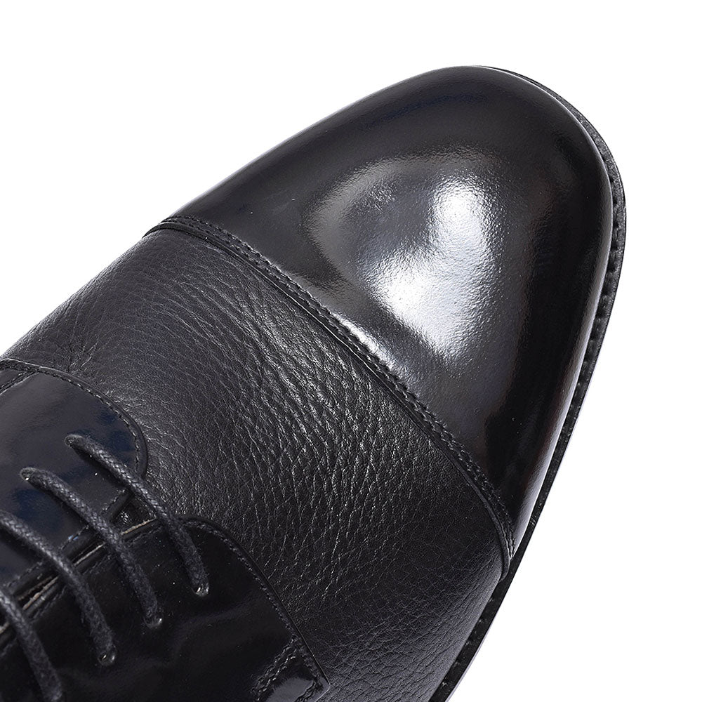 Wantage Laced Toe Cap Shoe For Men In Black