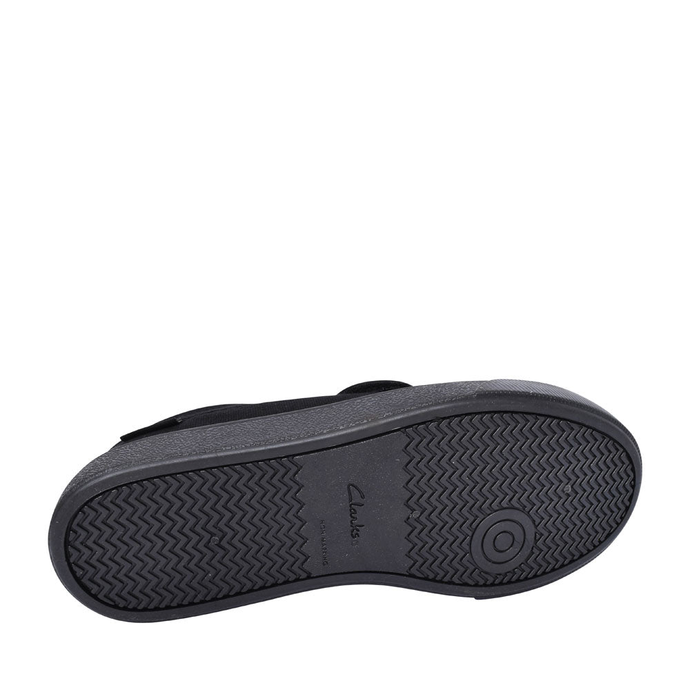 Hopper Run Black Fabric Plimsolls For Boys In Kids F Fit