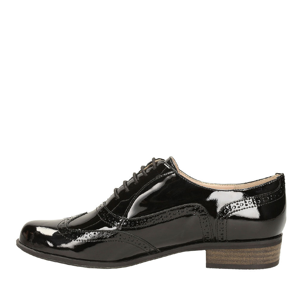 CLARKS HAMBLE OAK PATENT BROGUE SHOE E FIT in BLK PAT
