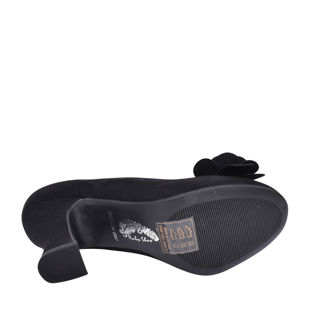 Chrissie Court Shoe In Black