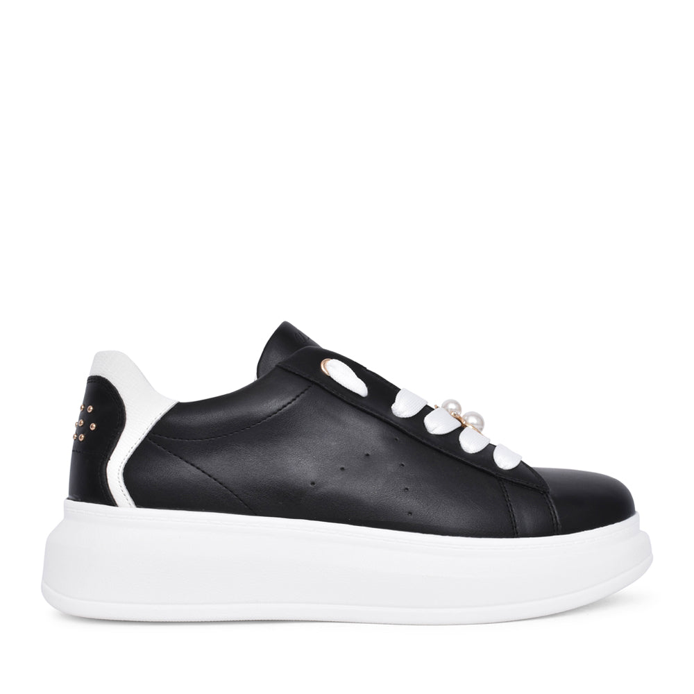 Ladies Let It Be Laced Trainer In Black