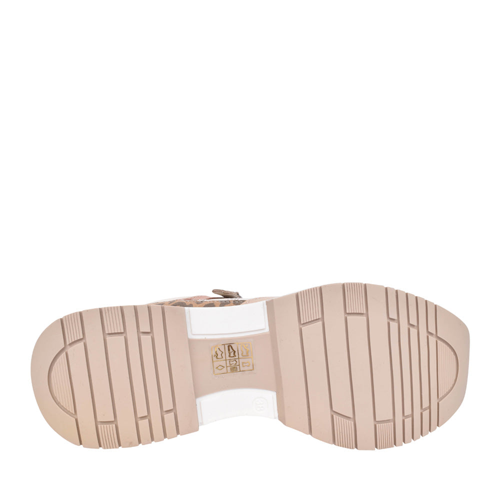 Ladies Alican Laced Wedge Trainer In Beige