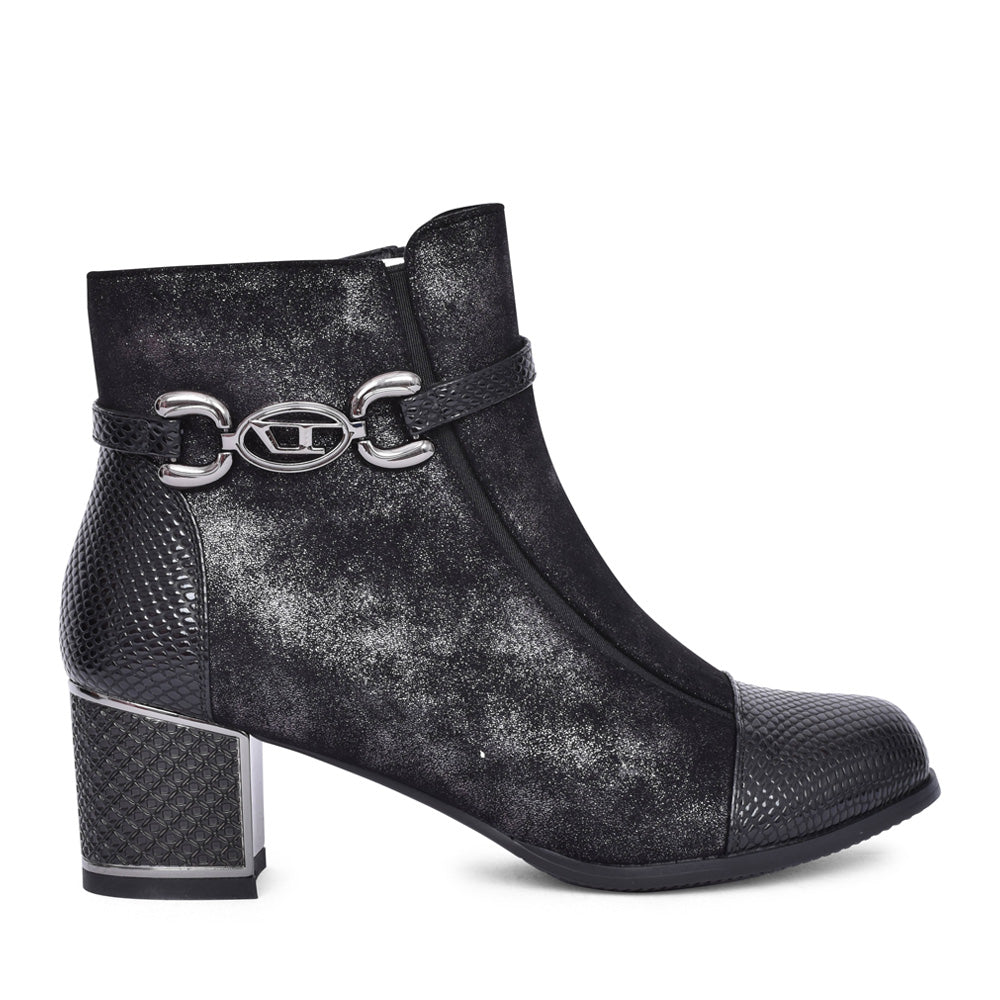 Ladies H213 Block Heel Ankle Boot In Black