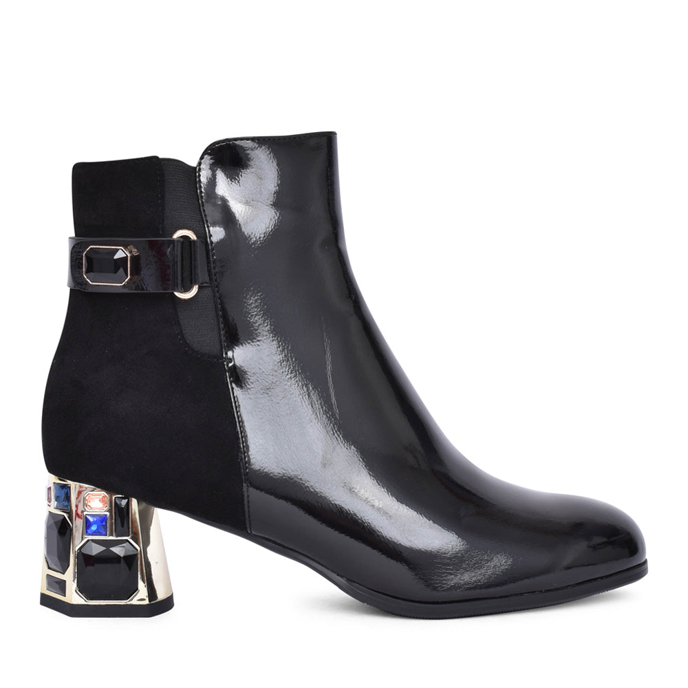 Ladies F5149 Ankle Boot In Black
