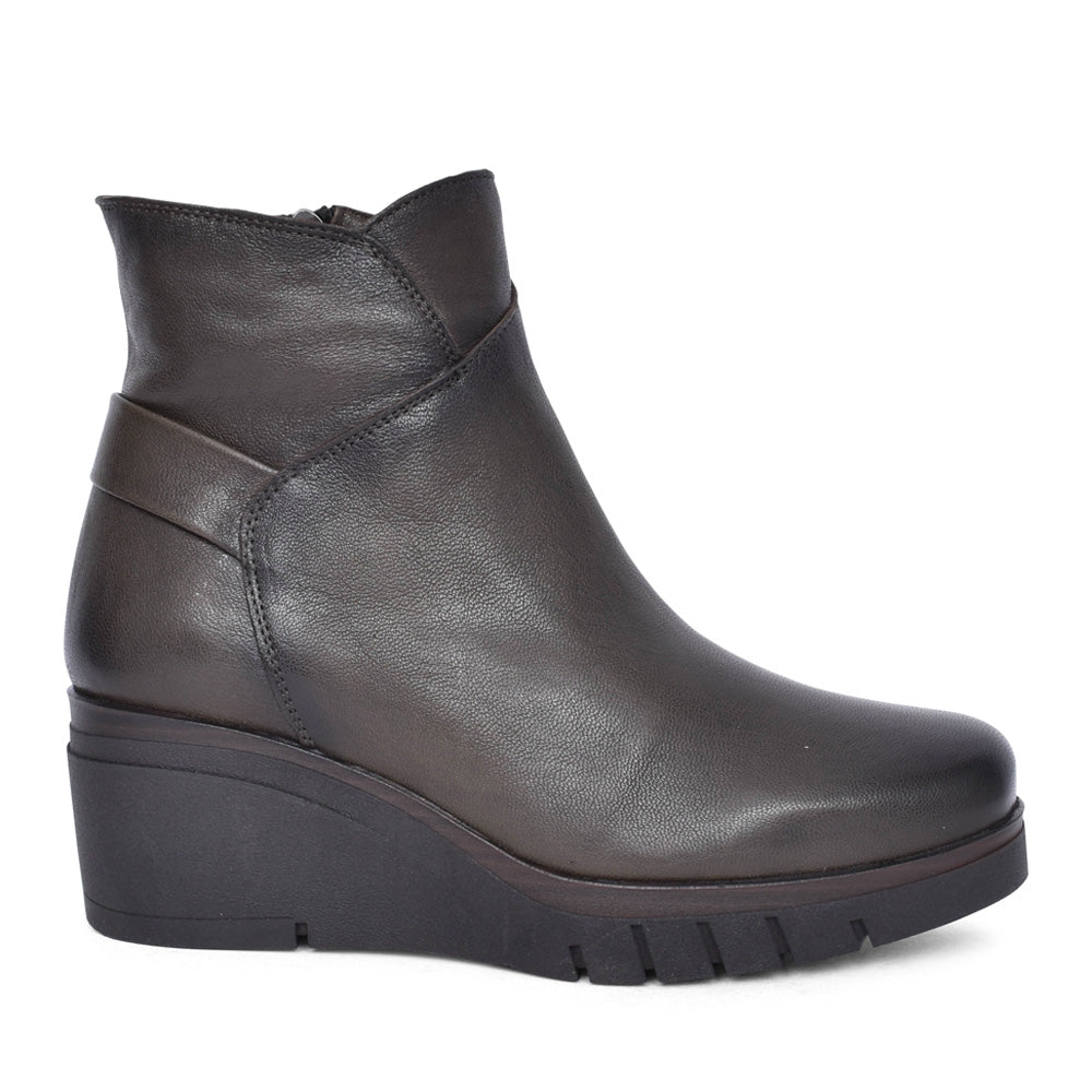 Ladies 10-1142 Wedge Ankle Boot In Khaki