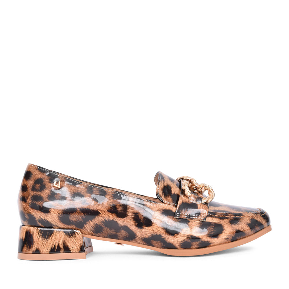 Ladies Flying Saucer Loafer In Leopard