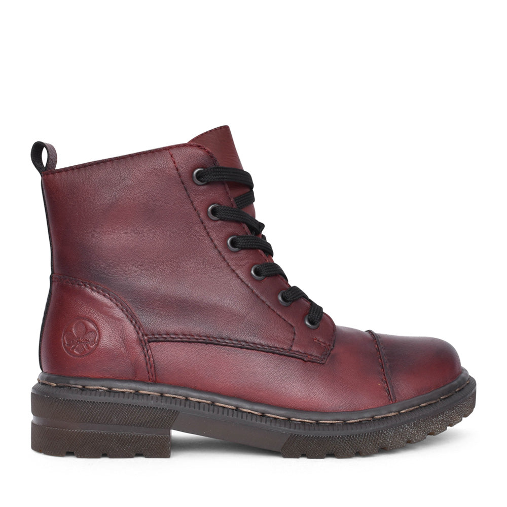 Ladies 78202 Laced Ankle Boot In Wine