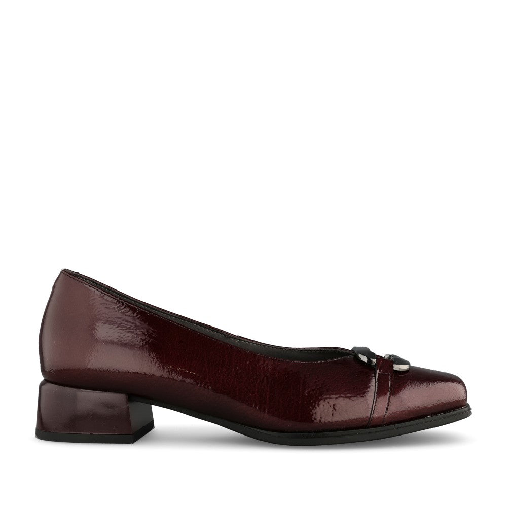 Ladies 10.812 Low Heel Court Shoe In Burgandy