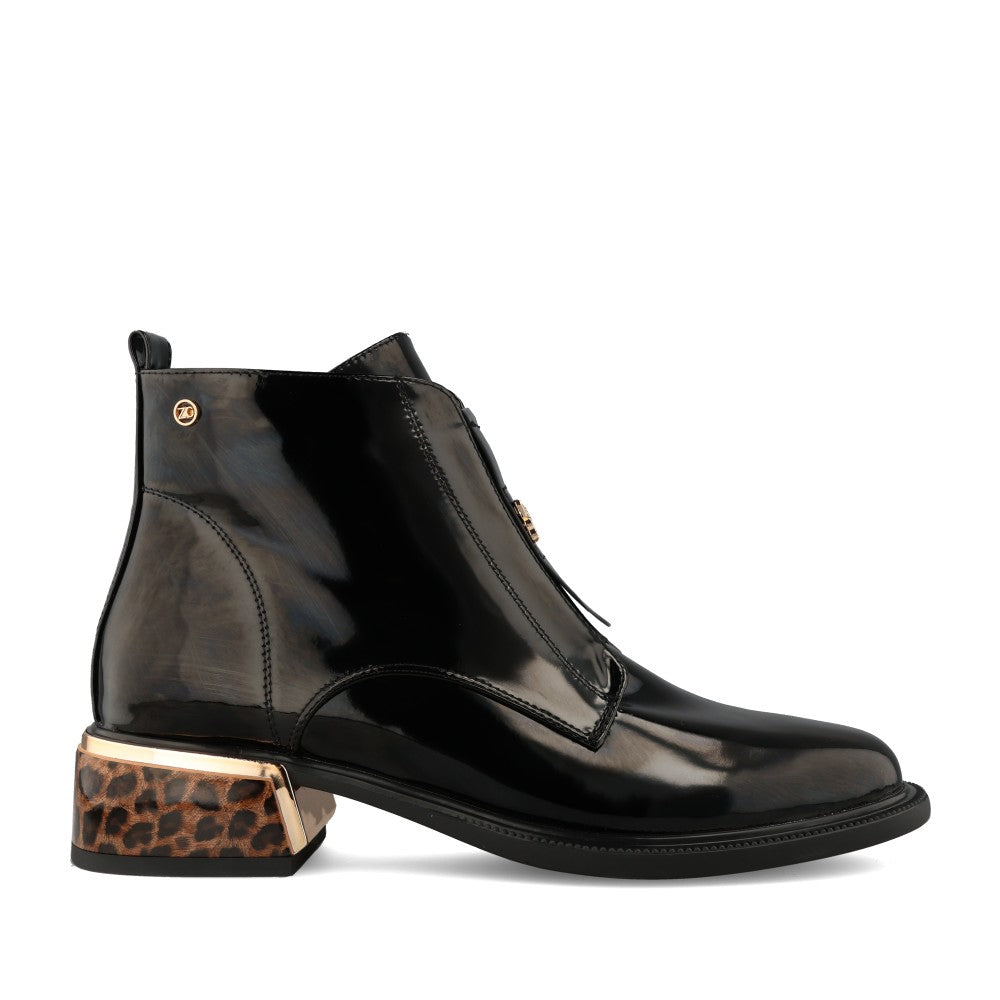 Ladies Surabaya Ankle Boot In Blk Patent