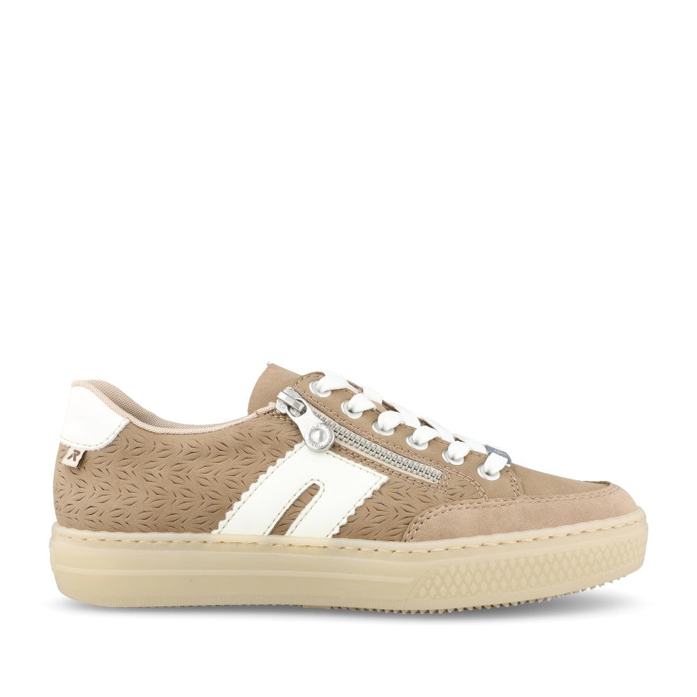 Ladies L5903 Laced Trainer In Camel