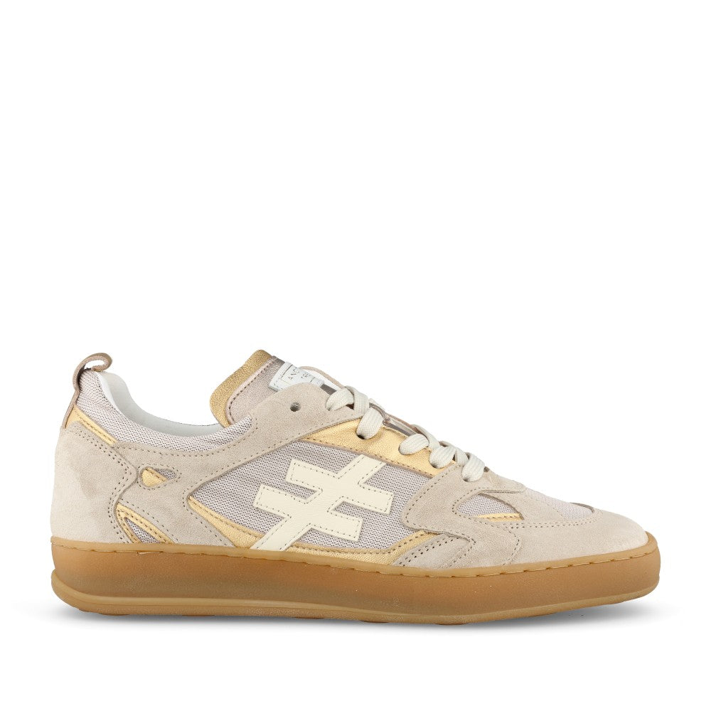 Ladies A033 1106 Iconic Laced Ii Trainer In Beige