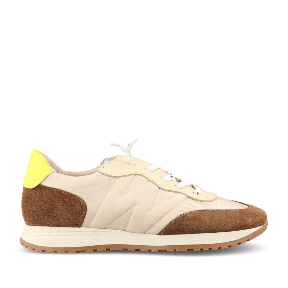 Ladies A-4802 Laced Trainer In Taupe