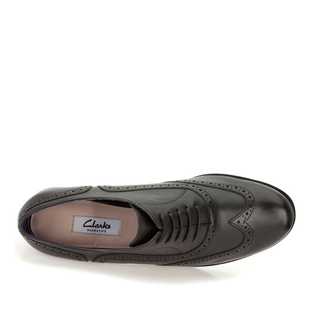 Hamble Oak Leather Brogue Shoe C Fit  In Blk Leather