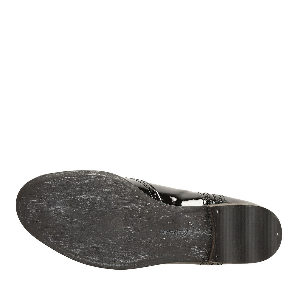 Hamble Oak Black Patent D Fit Brogue For Ladies In Blk Patent