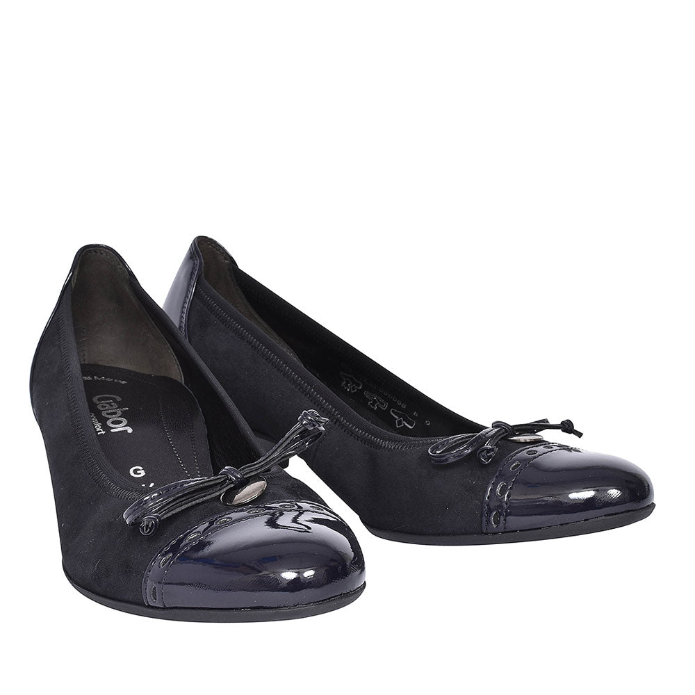 203 Bow Court Shoe For Ladies In Navy