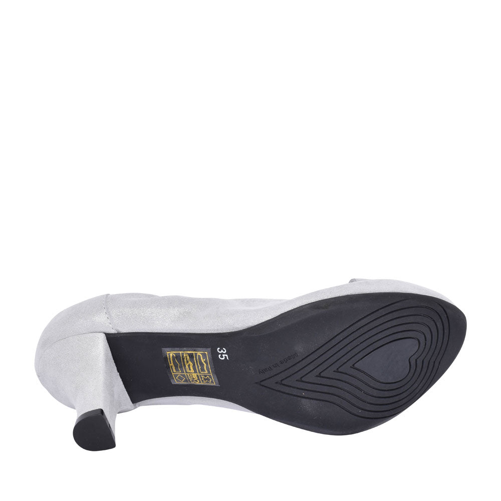 Low Heel Court Shoe For Ladies In Grey