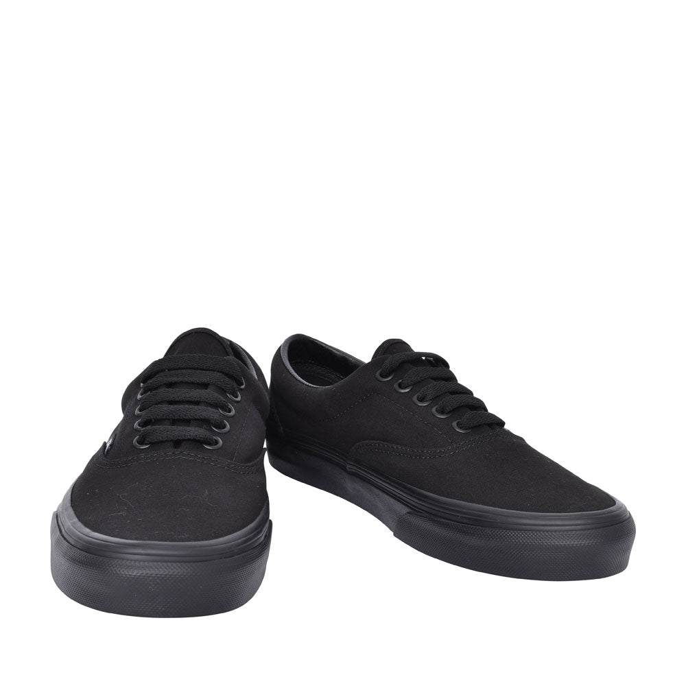 Era Casual Laced Trainer For Ladies In Black