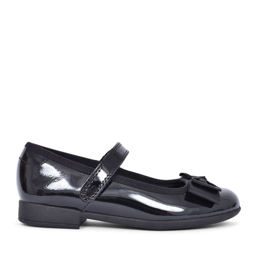 Girls Scala Tap Black Leather Velcro Shoe In Kids G Fit