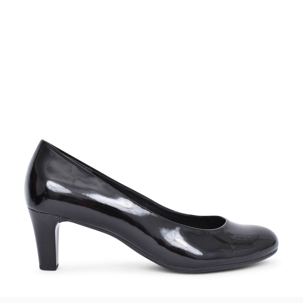Ladies 400 Medium Heel Patent Court Shoe In Black