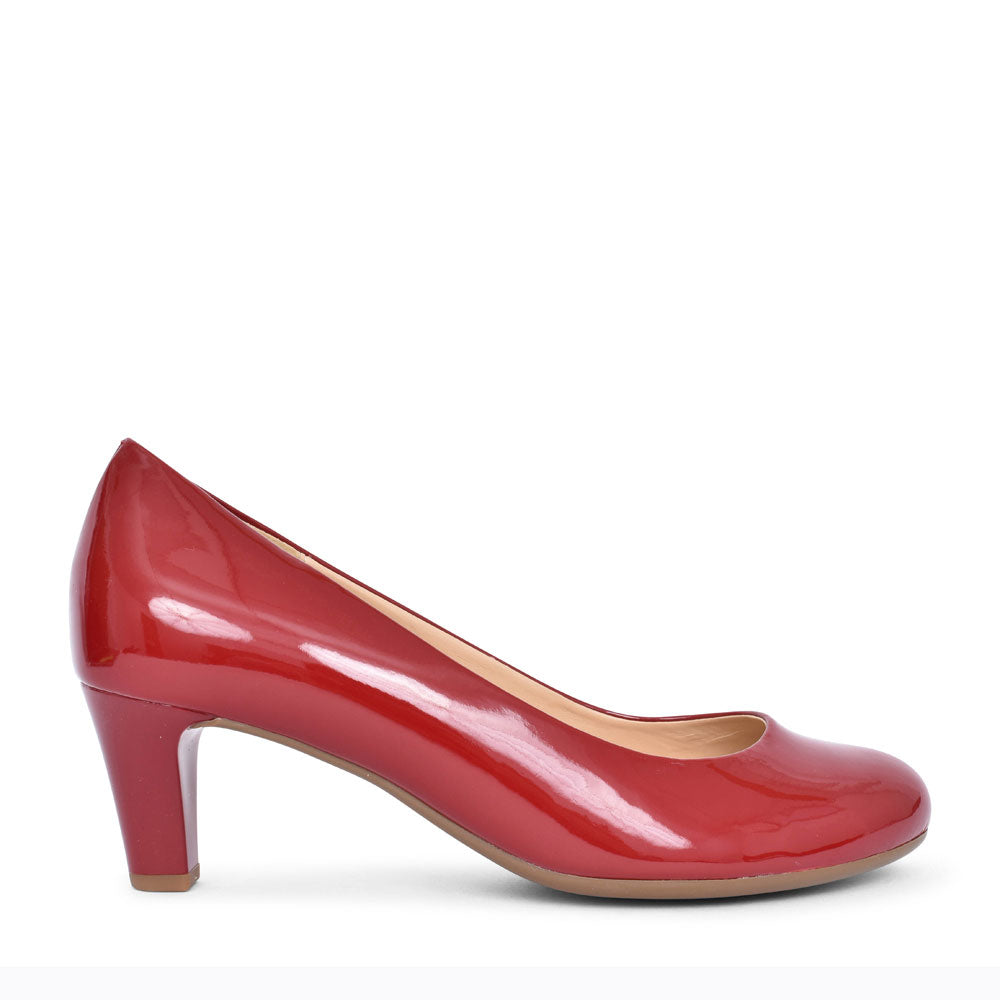 Ladies 400 Medium Heel Patent Court Shoe In Red