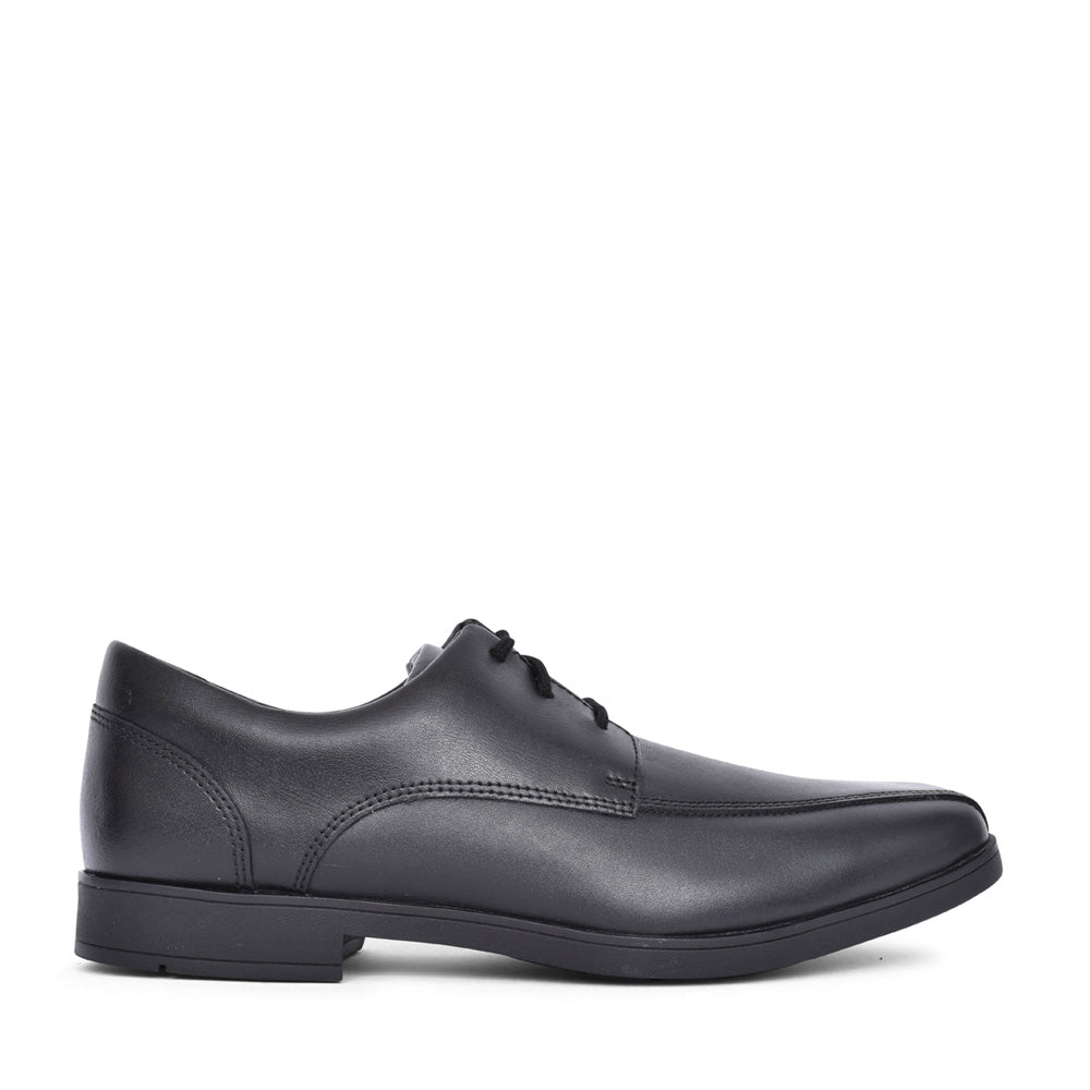 Boys Scala Step Black Leather Shoe In Kids F Fit