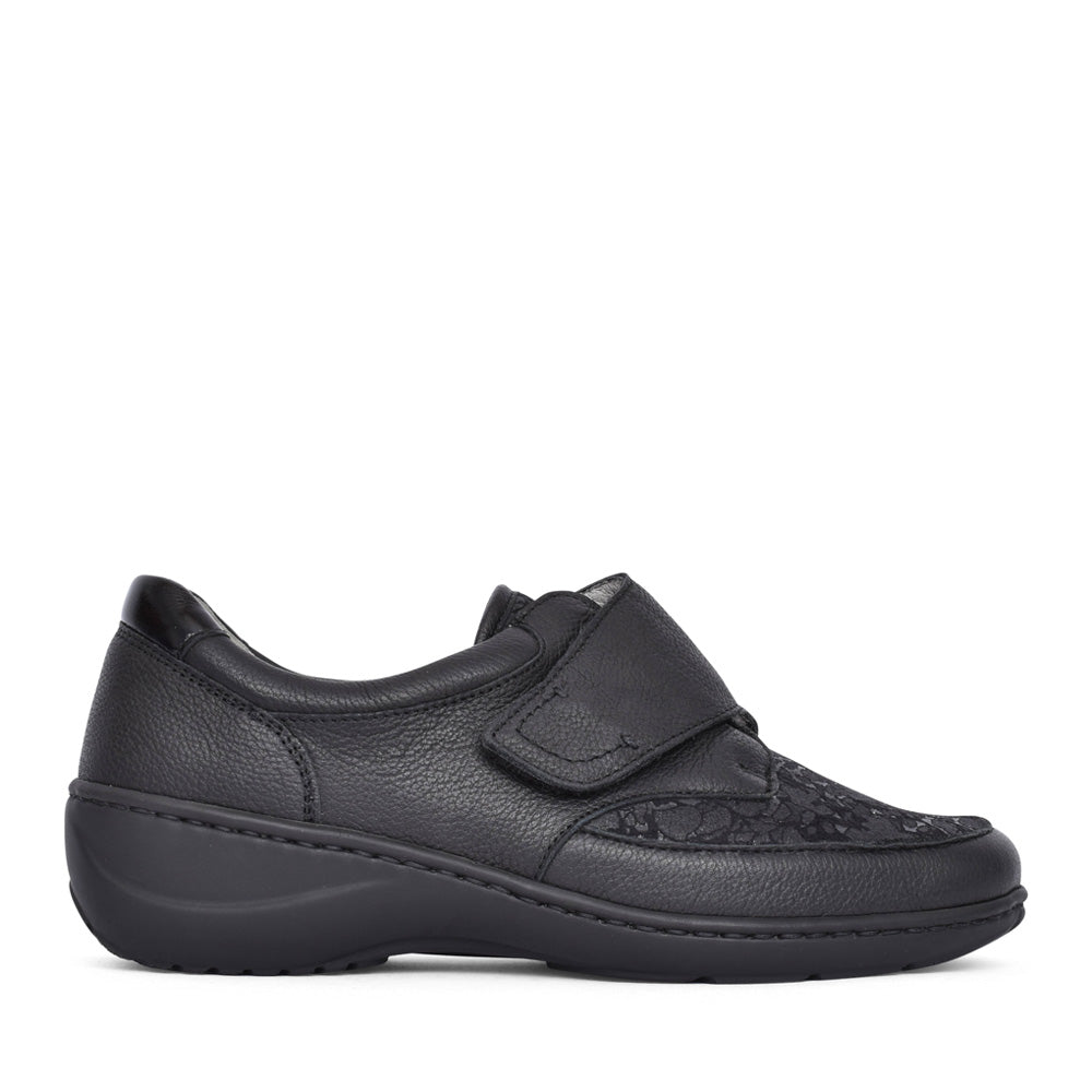 Ladies 607k31 Kya Velcro Shoe In Black