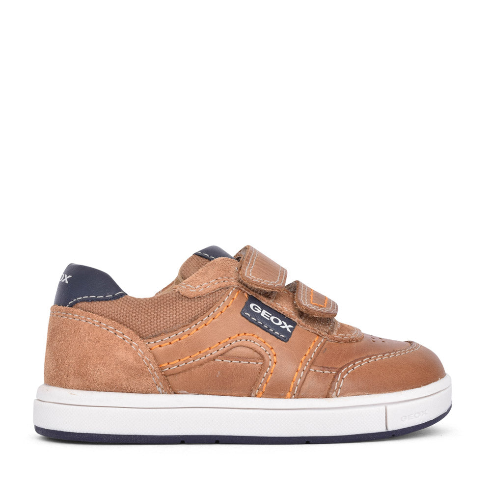 Boys B2543a Trottola Velcro Shoe In Tan