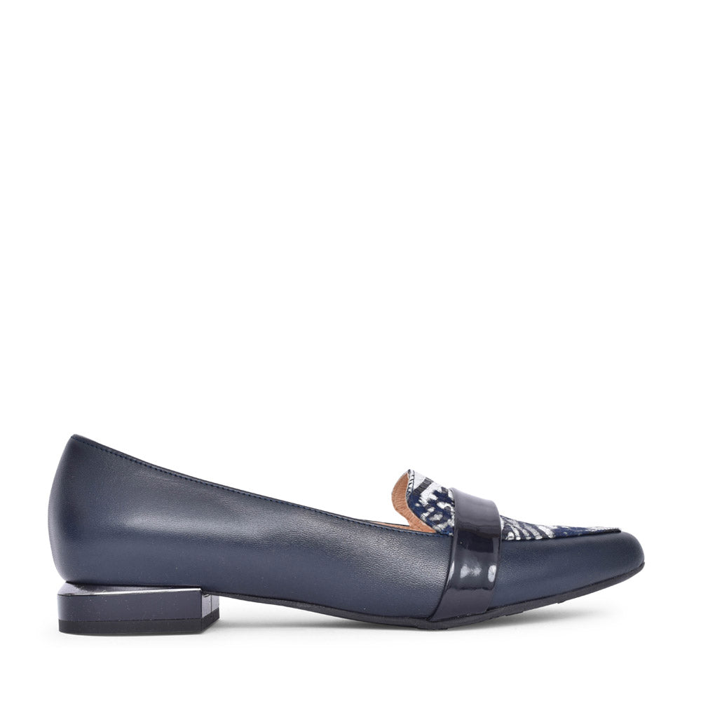 Ladies 5971 G-fit Loafer In Navy