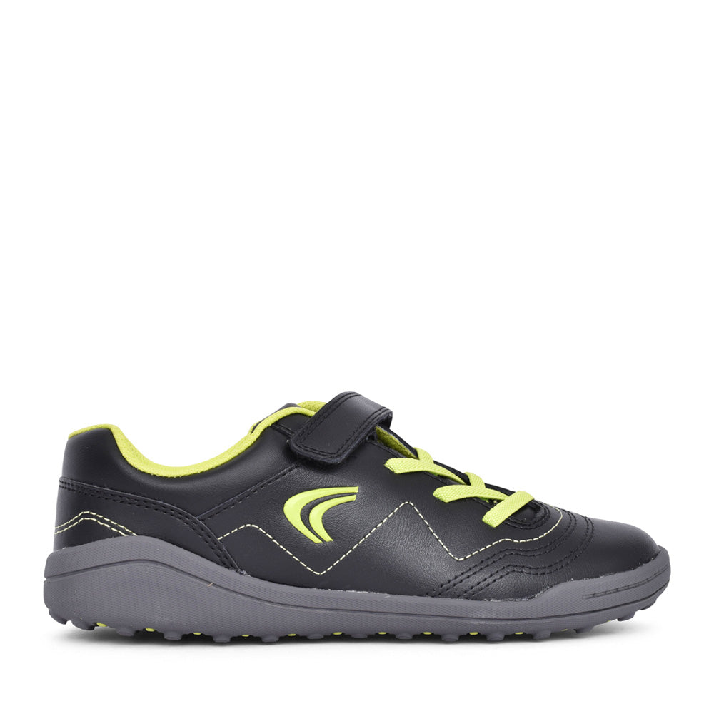 Boys Award Fly Black Trainer In Kids F Fit