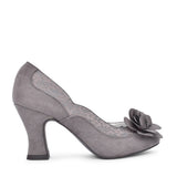 Chrissie Court Shoe In Grey