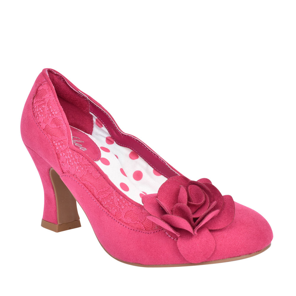 Ladies Chrissie Court Shoe In Pink
