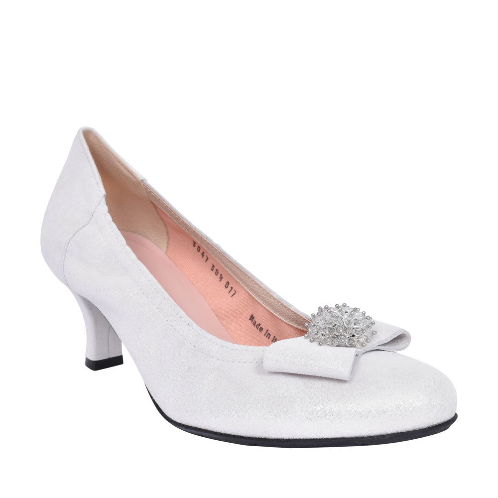 Ladies 3047 Low Heel Court Shoe In Silver