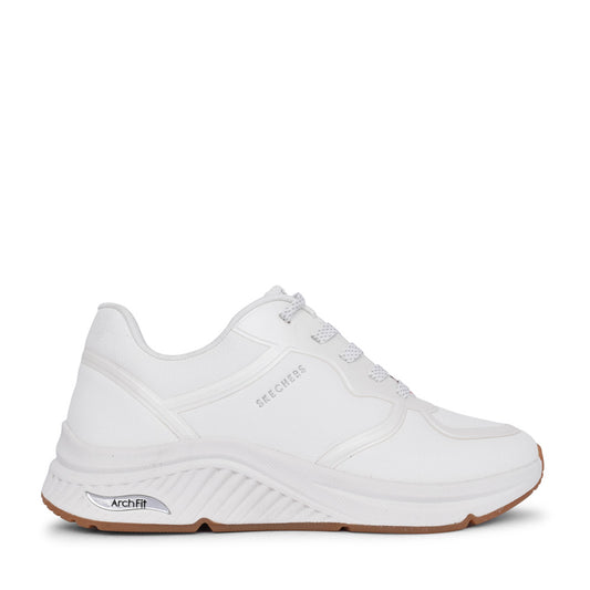 Ladies 155570 Mile Makers Trainer In White