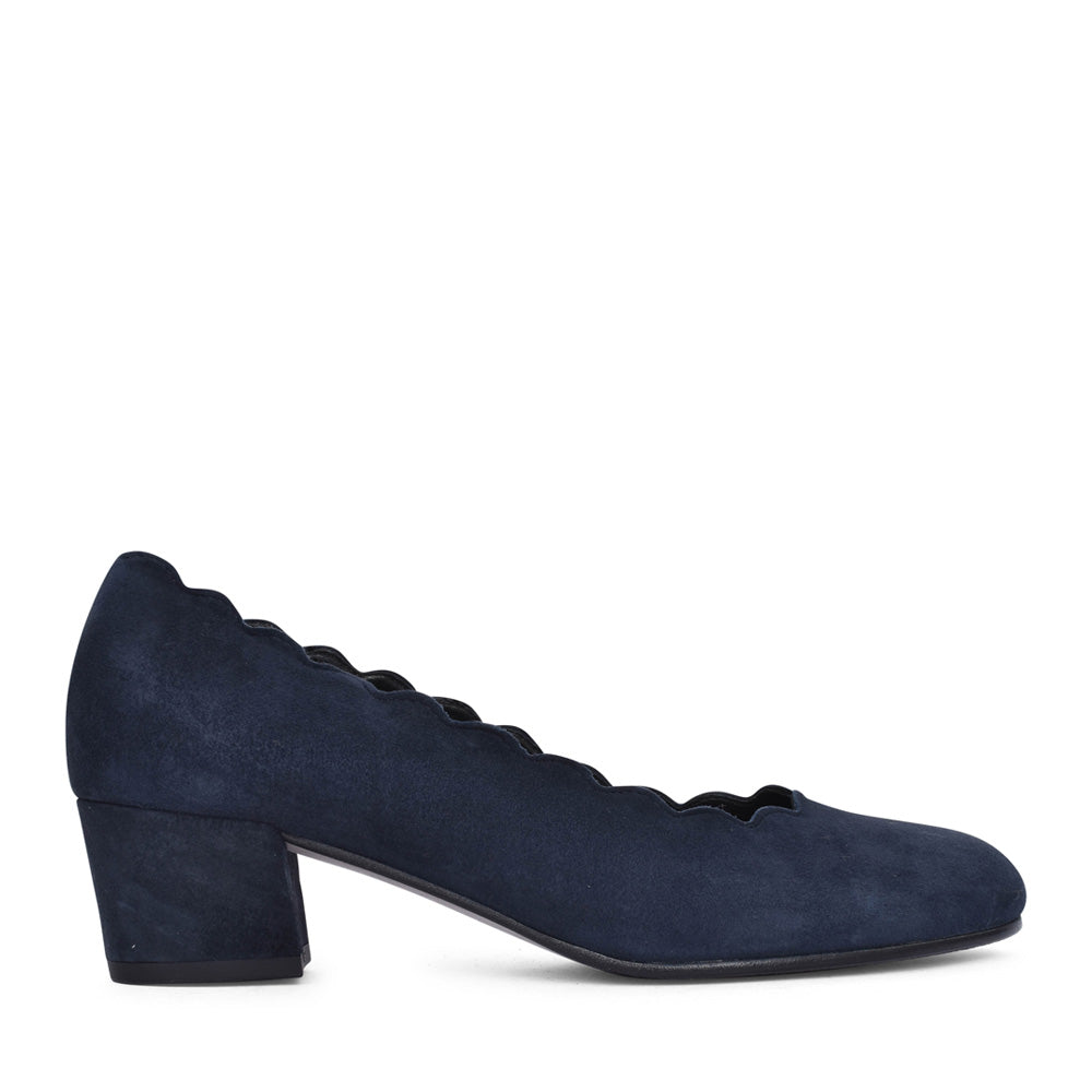 Ladies 92.221 Gigi Court Shoe In Navy