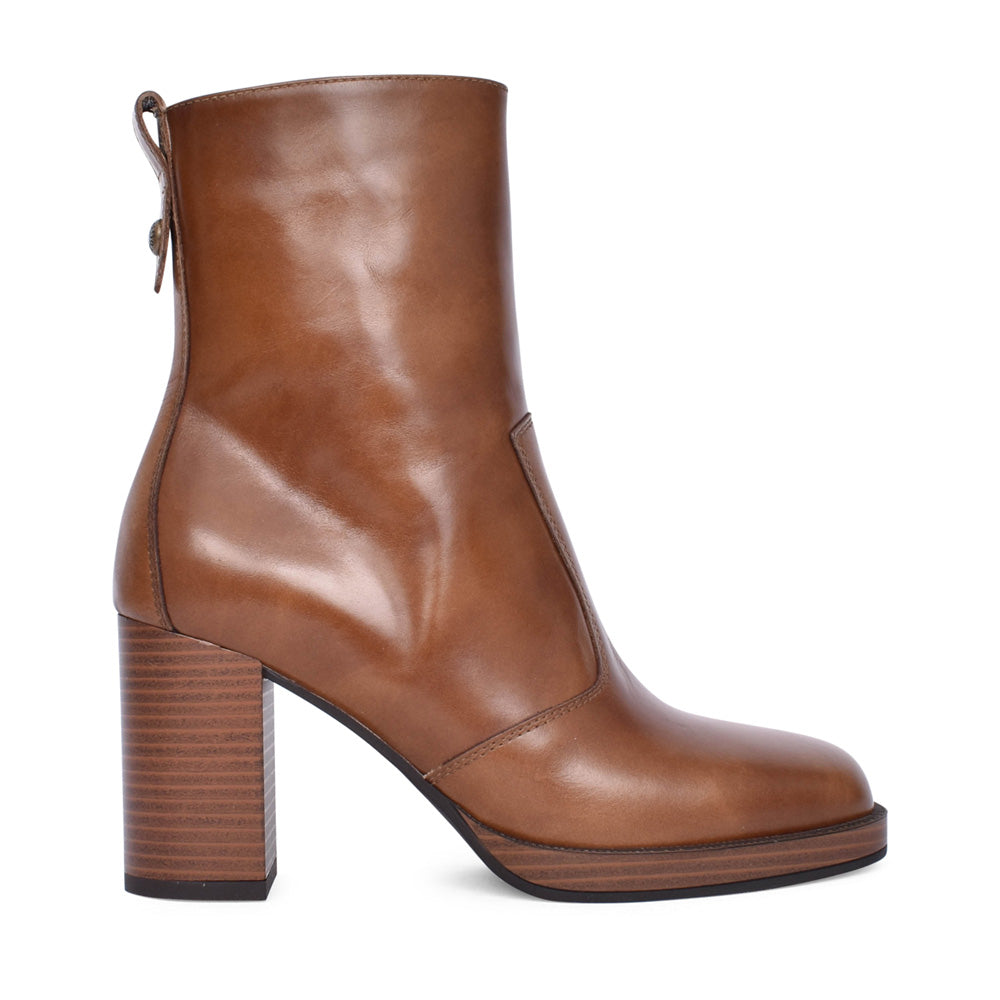 Ladies 205062 Medium Heel Ankle Boot In Tan
