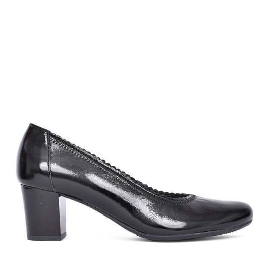 Ladies 5527 G-fit Low Heel Court Shoe In Black Patent