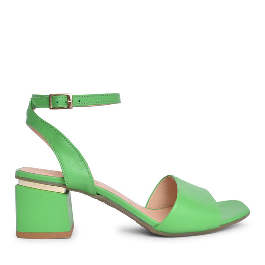 Ladies 3942 Low Heel Sandal In Green
