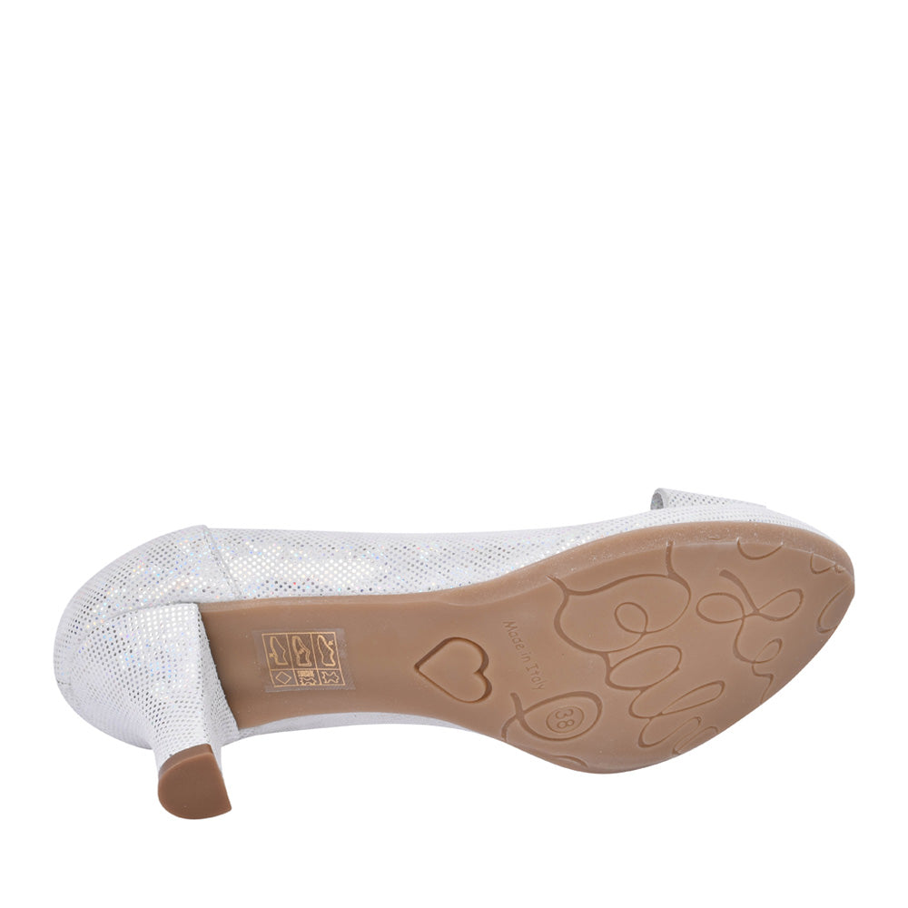 Ladies 3030 Low Heel Court Shoe In Silver