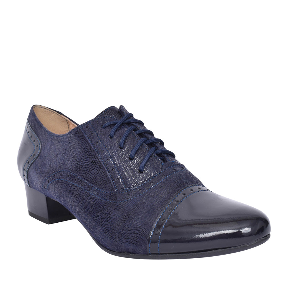 Ladies 1370 G-fit Quarter Brogue Shoe In Navy