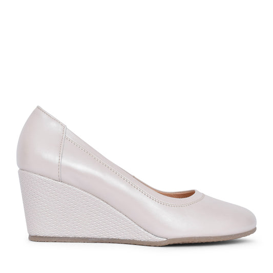 Ladies 5899 G-fit Wedge Court Shoe In Pearl