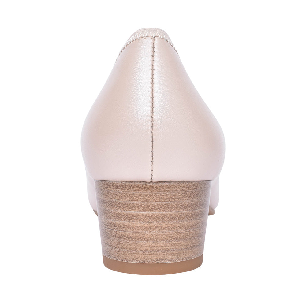 Ladies 8-22360 Low Heel Court Shoe In Pearl