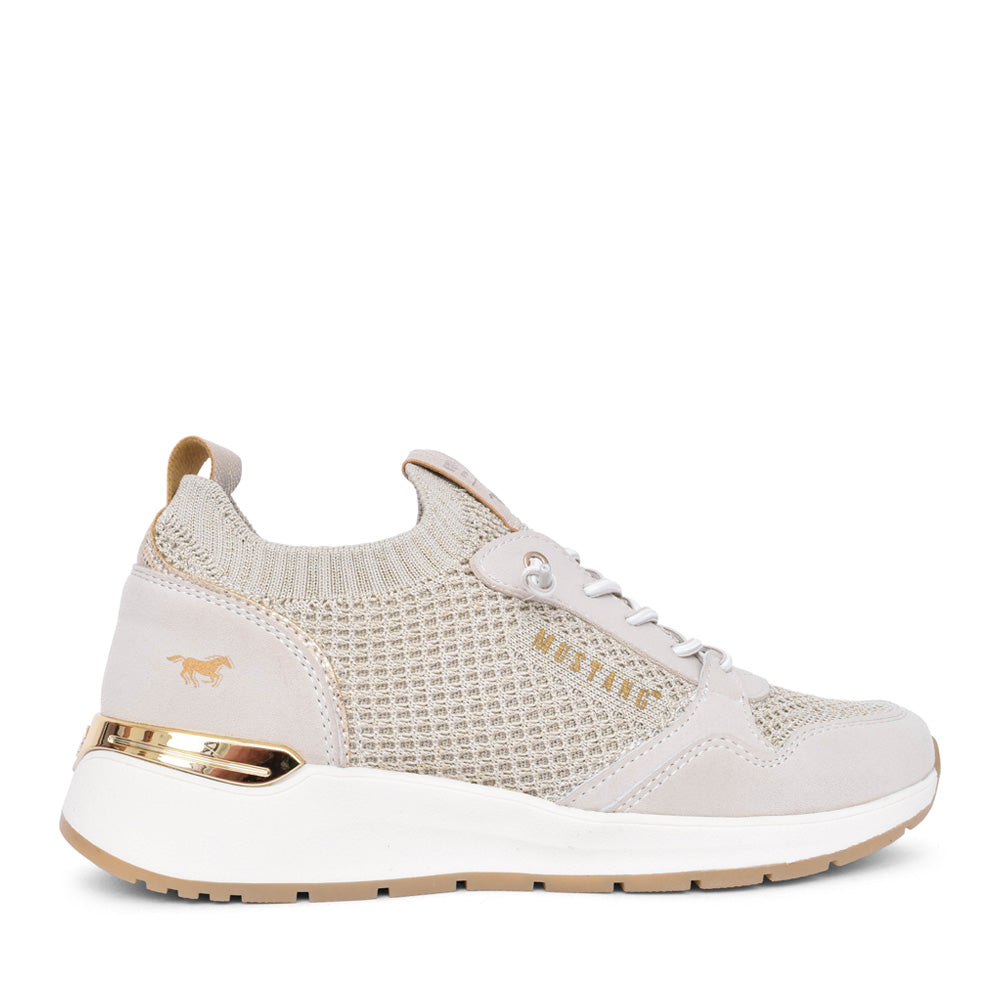 Ladies 1497301 Laced Trainer In Ivory