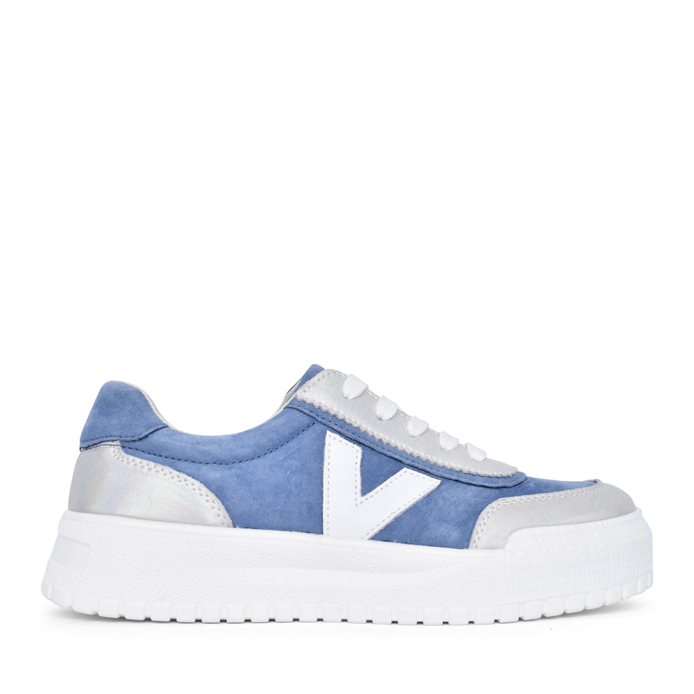 Ladies Thirty Four Laced Trainer In Aqua