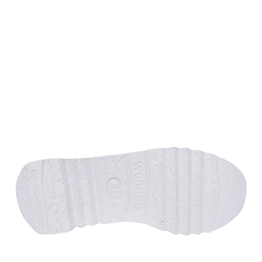 Ladies E-6740 Platform Trainer In White