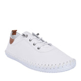 Ladies St Ives Fle030 Laced Shoe In White