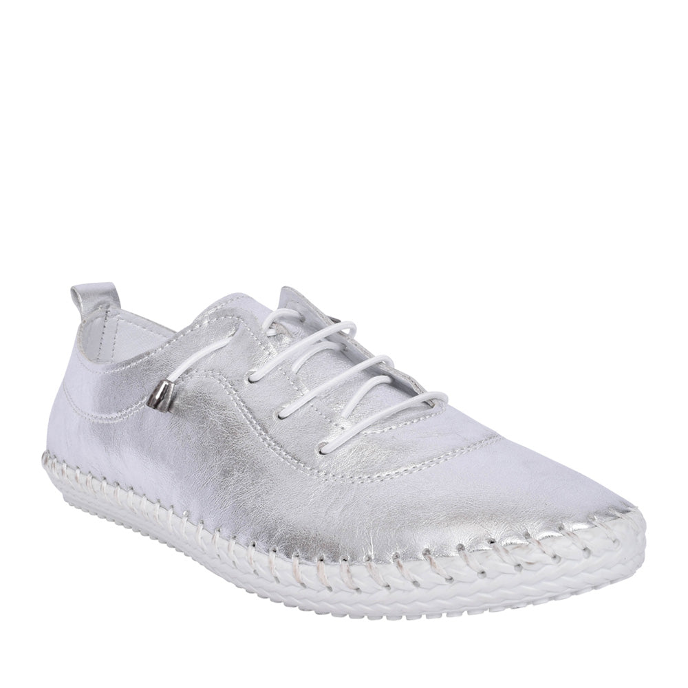 Ladies St Ives Fle044 Laced Trainer In Metallic