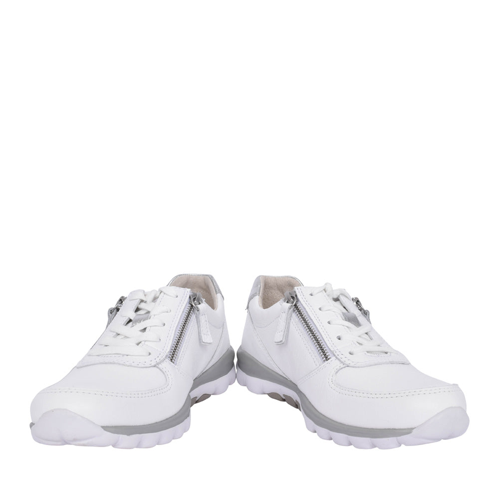 Ladies 46.968 Fantastic Laced Trainer In White
