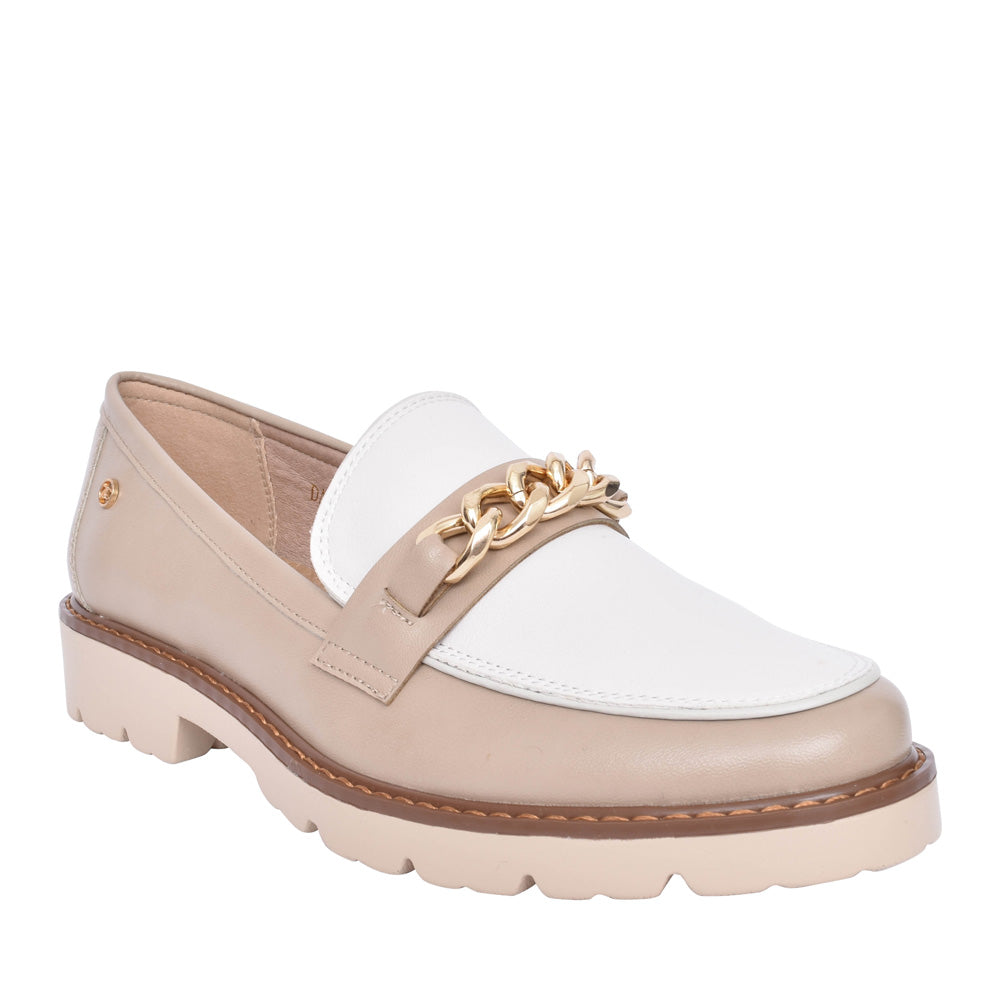 Ladies Daqia Loafer In Stone