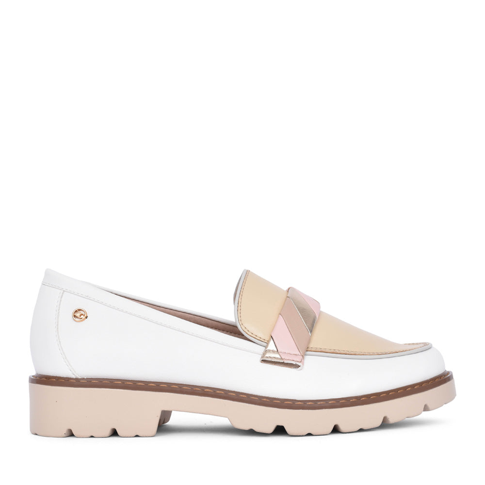 Ladies Shuwaib Loafer In White Multi
