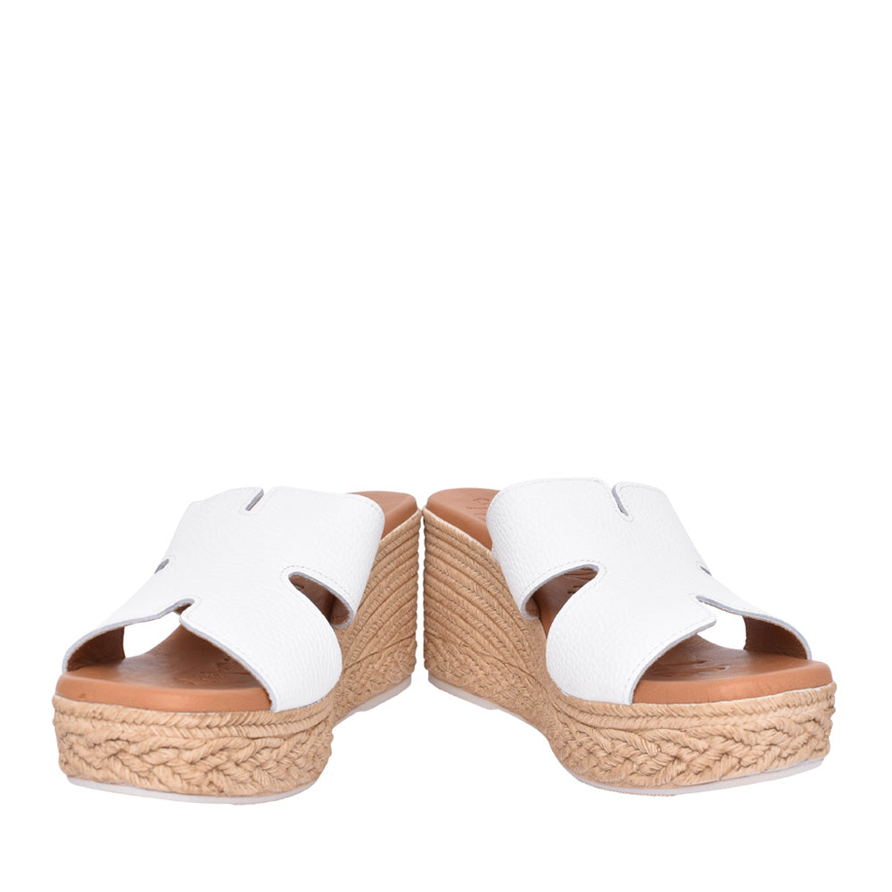 Ladies 5458 Wedge Mule In White